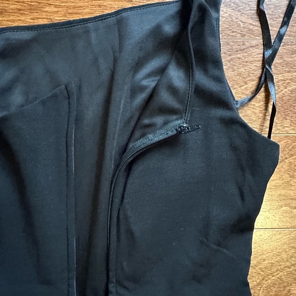 Black one shoulder jumpsuit - Picture 6 of 6